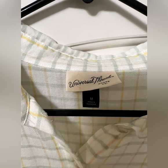 Universal Thread Button Down Shirt - Picture 2 of 4